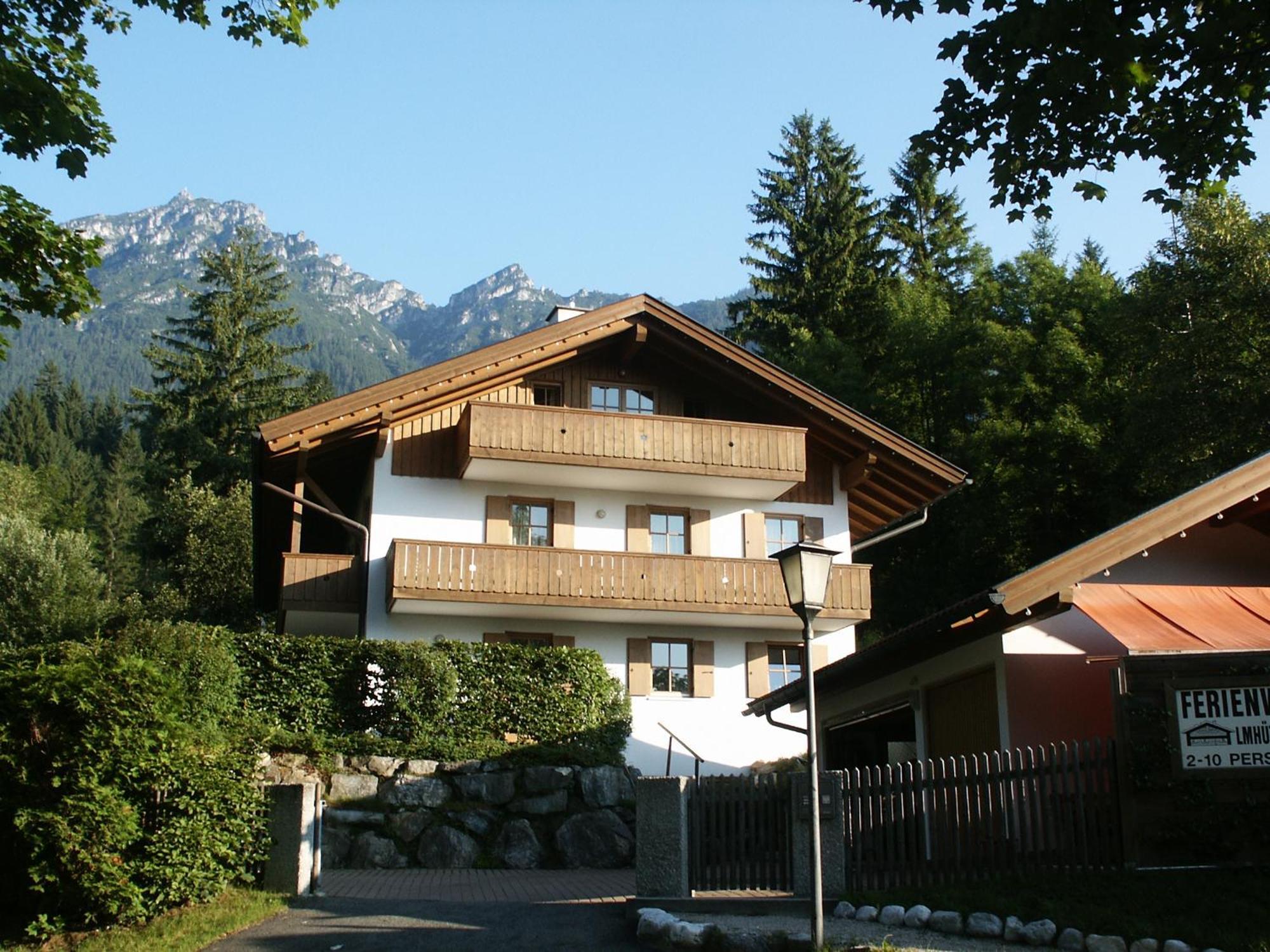 Ferienwohnung Almhuettenweg Dreitorspitze Гарміш-Партенкірхен Екстер'єр фото